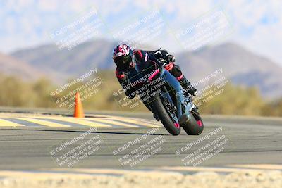 media/Jan-09-2022-SoCal Trackdays (Sun) [[2b1fec8404]]/Turn 14 (10am)/